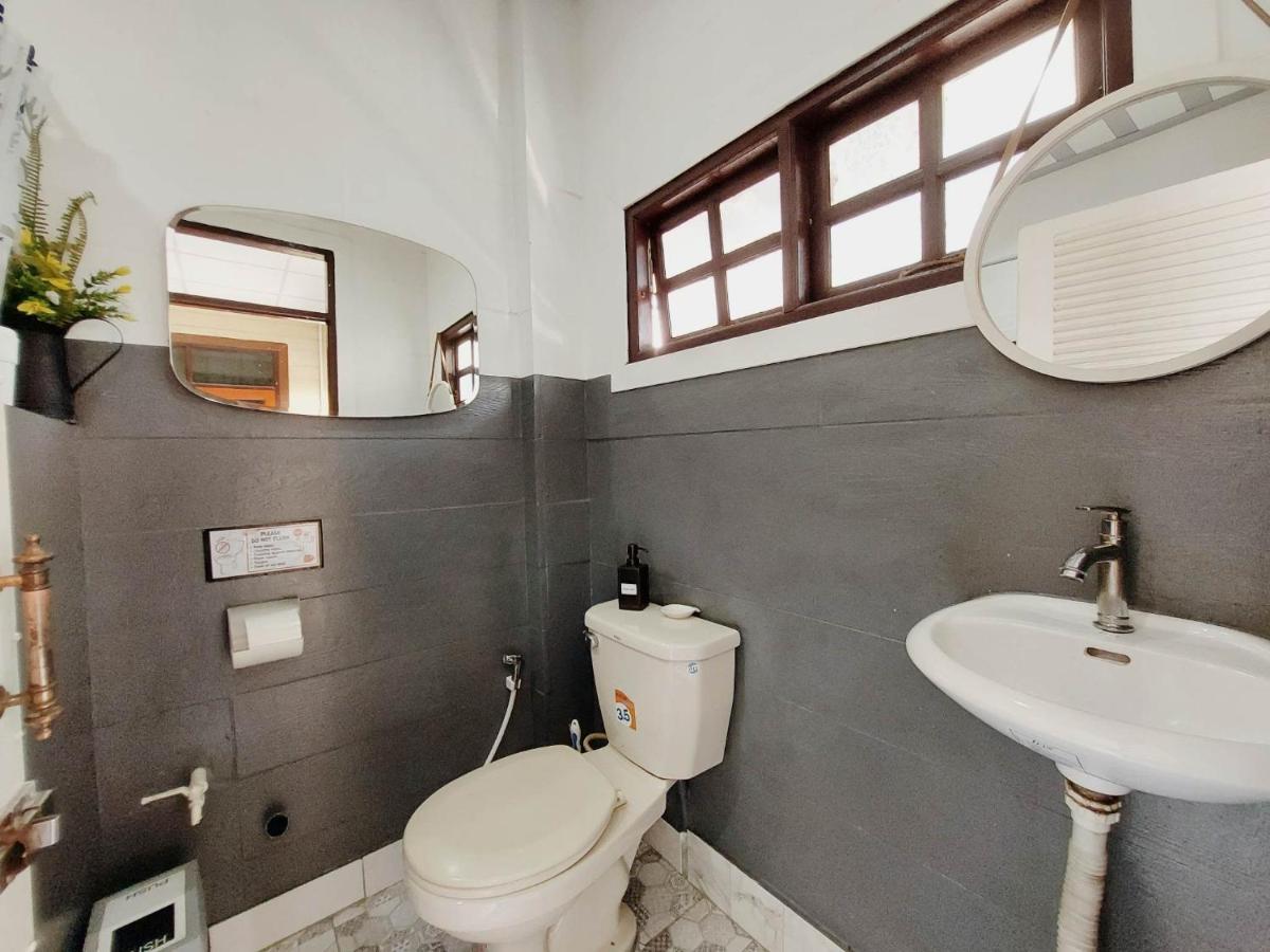 The Warehouse - Ayutthaya Appartement Buitenkant foto