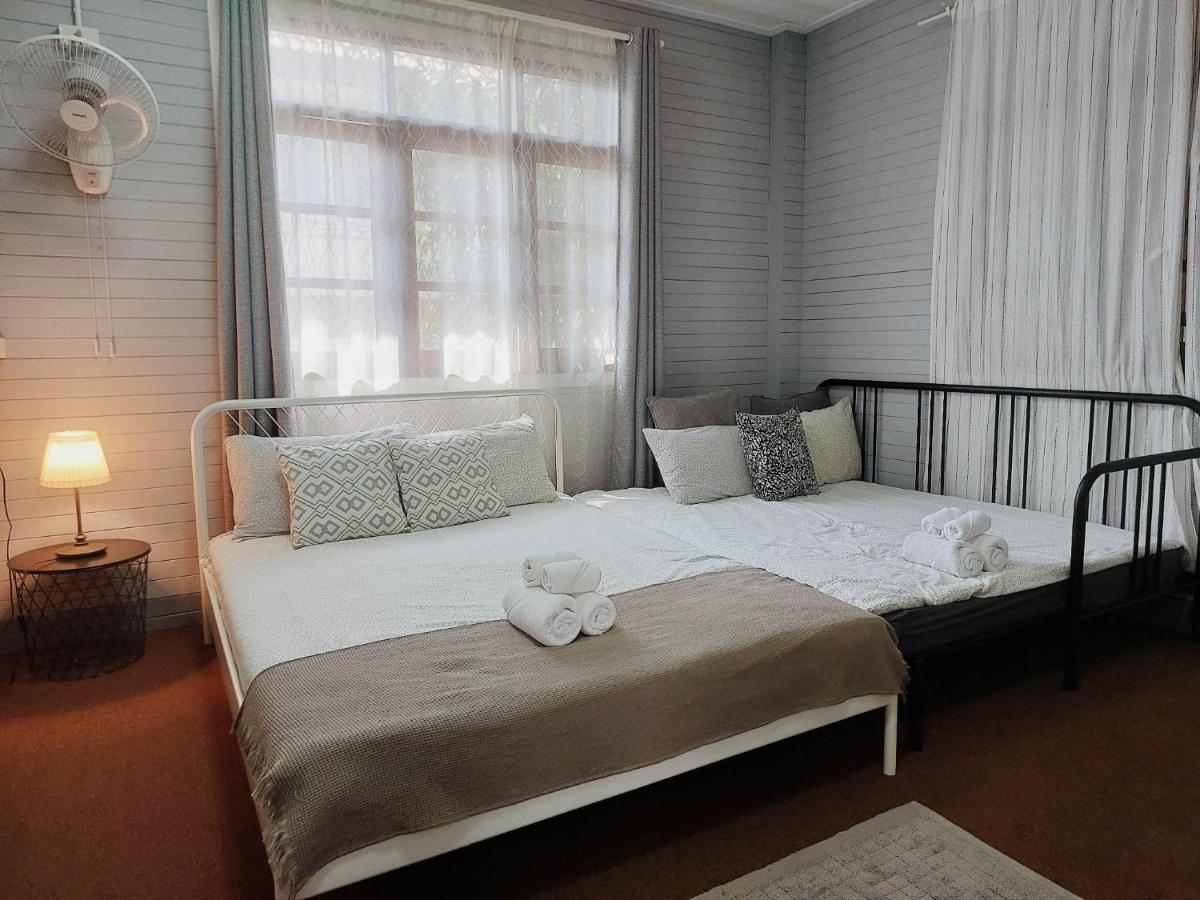The Warehouse - Ayutthaya Appartement Buitenkant foto