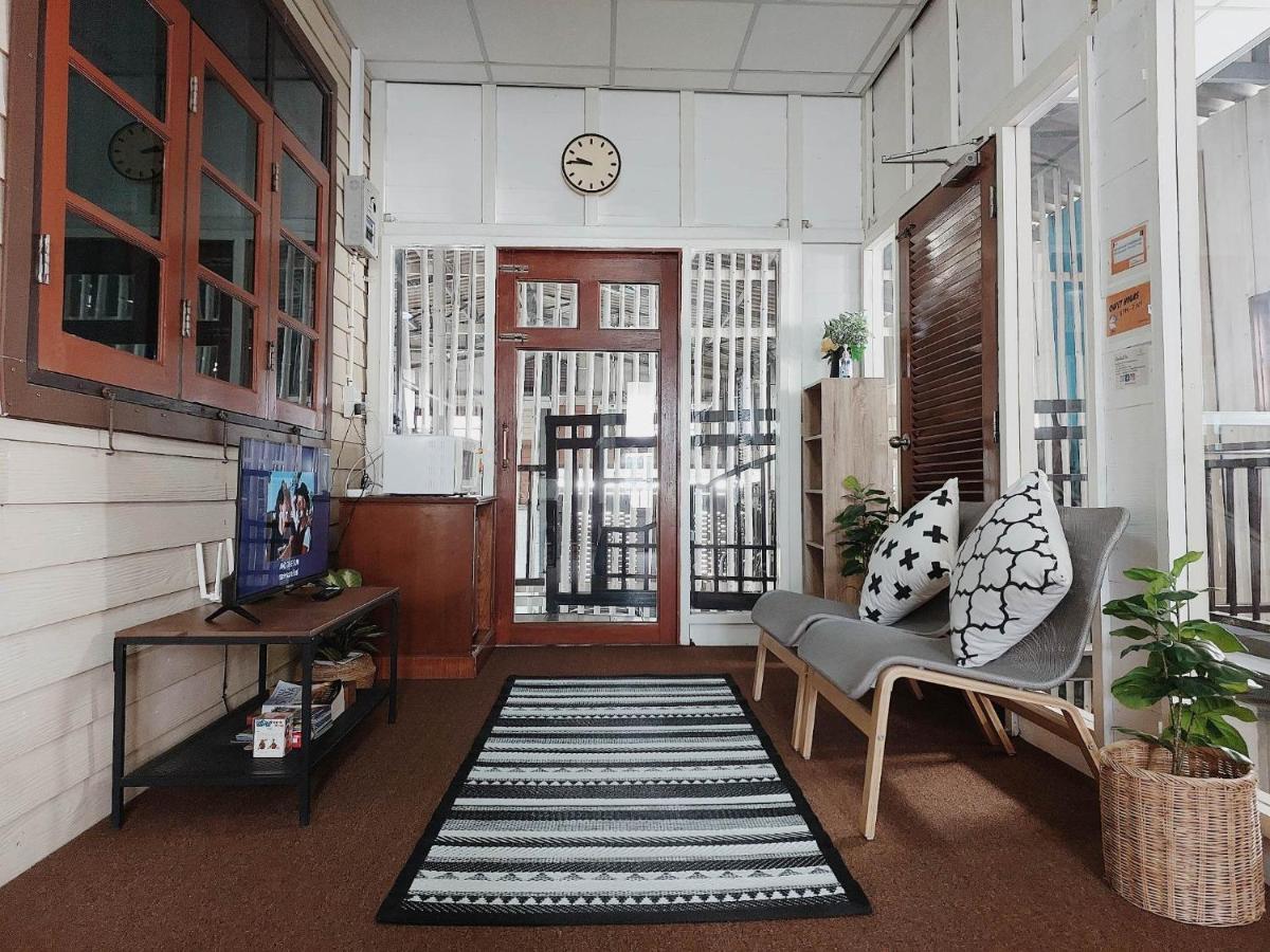 The Warehouse - Ayutthaya Appartement Buitenkant foto